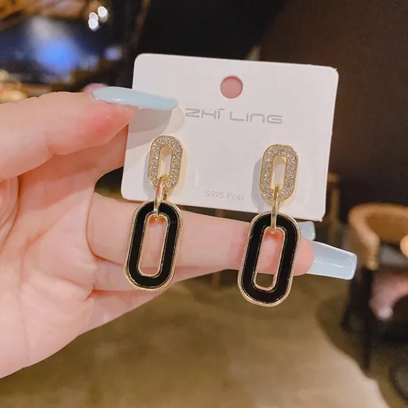 New Classic Black 18k gold plated Drop Earrings For Women Diamond-inlaid - Picture 2 of 5